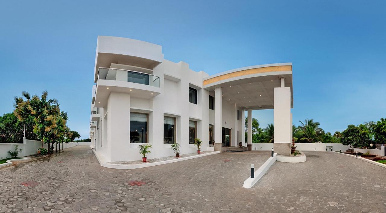 Fortune Hotel